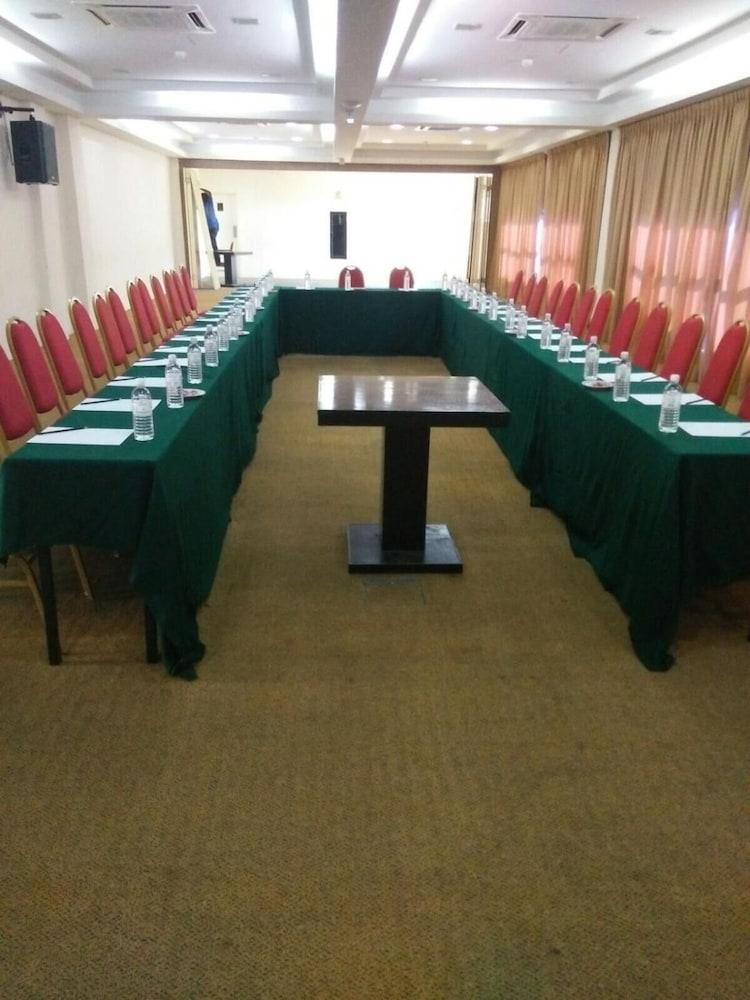 Sutera Hotel Seremban Extérieur photo