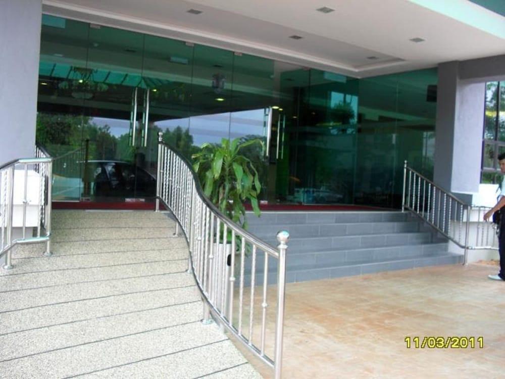 Sutera Hotel Seremban Extérieur photo